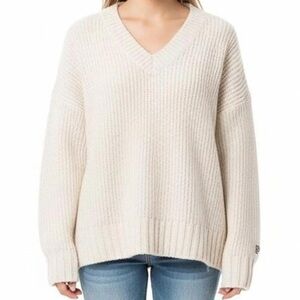 PINK by Victoria’s Secret Cream V-neck sweater